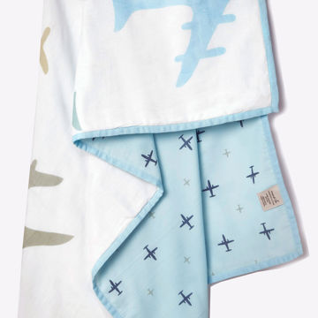 Color White/Blue