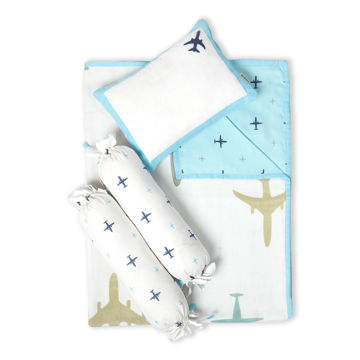 Color White/Blue