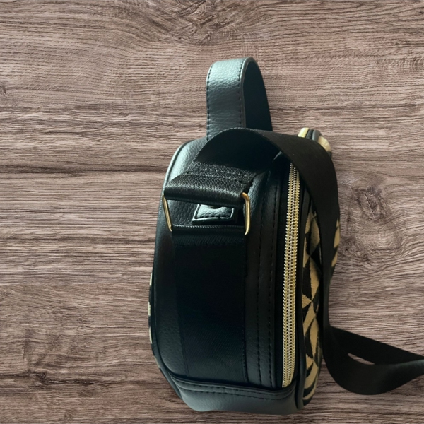 Round sling bag Triangle design) Ecoyaan